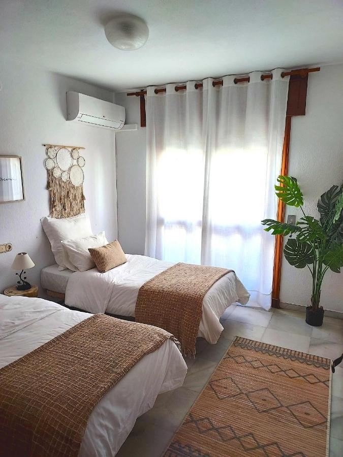 إِستيبونا Beachfront Primera Linea De Playa En Casco Antiguo المظهر الخارجي الصورة